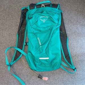 Osprey Kitsuma 1.5 Hydration Pack Backpack Teal Reef